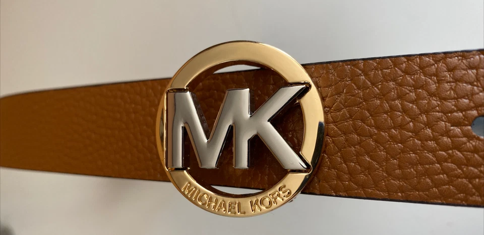 Cinturón Michael Kors Reversible Chocolate Para Equipaje CUERO TUTone MK Logo Hebilla Foto 3 de 4