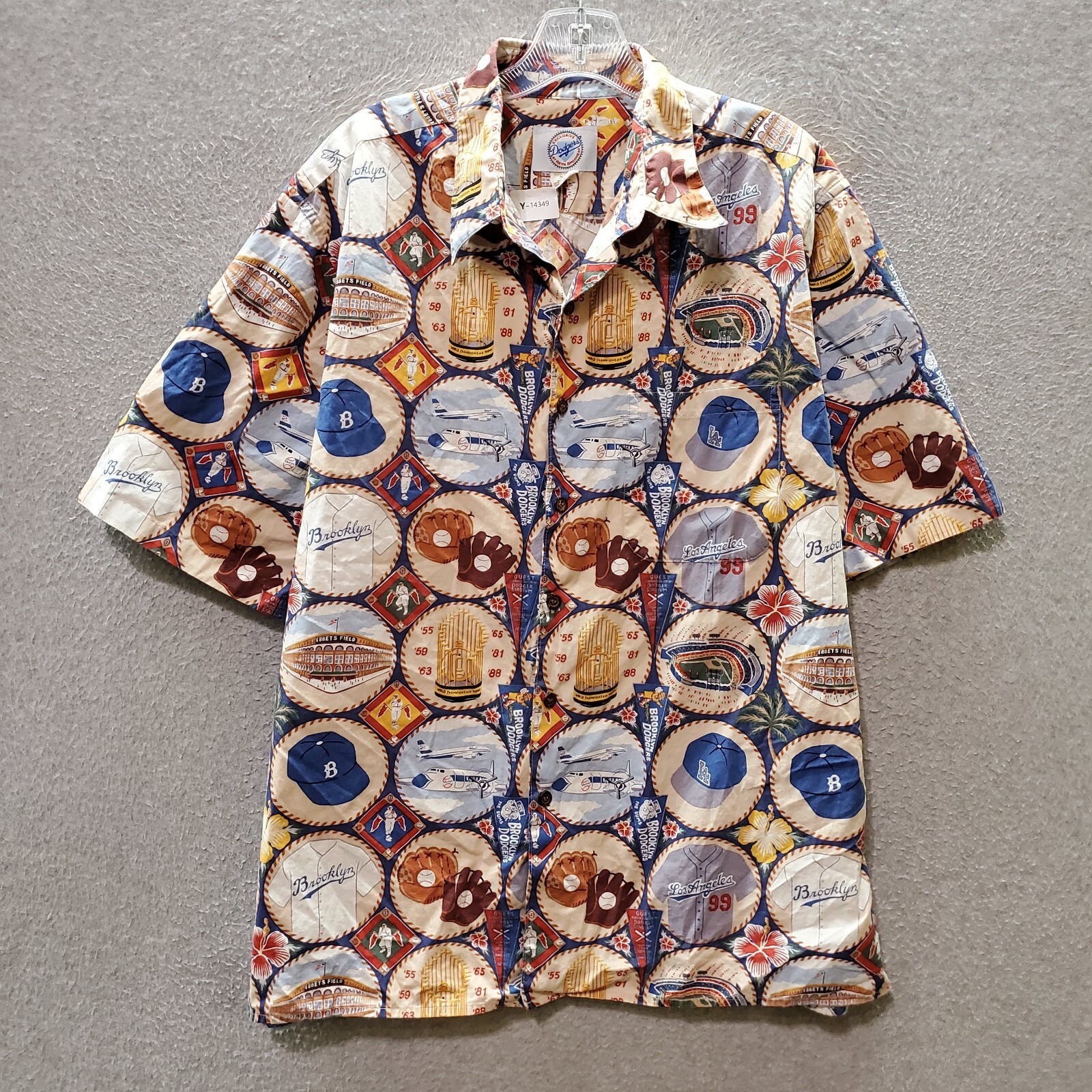 VINTAGE Reyn Spooner x Dodgers Men Button Up Shir… - image 1