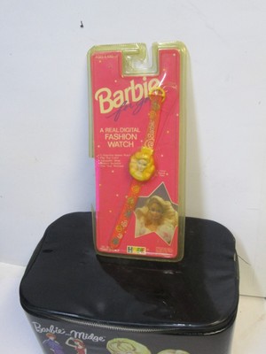 Mattel BARBIE Midge Penderie Armoire Vintage Mallette de Transport 1963 Mattel BARBIE Midge Penderie Armoire Vintage Mallette de Transport 1963