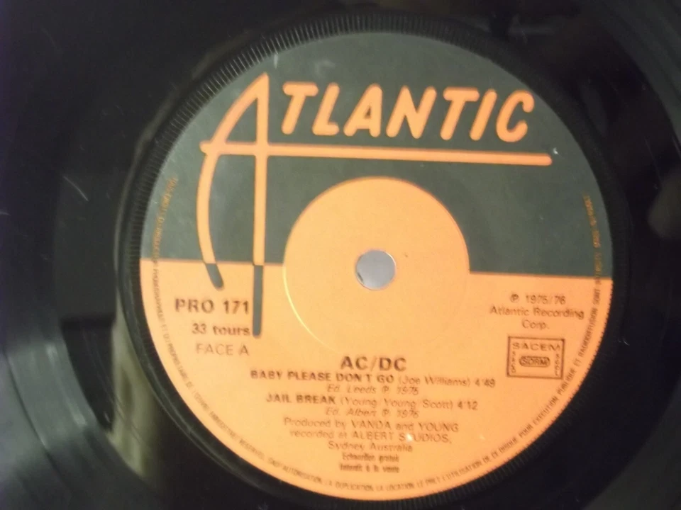 AC/DC,Atlantic PRO 171,"AC/DC",France,7" EP w P/S,1976 PROMO 3 song hard rock,M- - Image 4 of 4