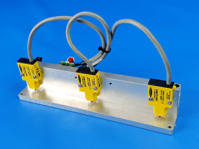 Applied Materials AMAT 0100-76055 PCB 0130-76055 + 3x Banner Mini-Beam SM31ELMHS