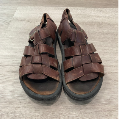 Teva Camden Brown Leather Fisherman Open Toe Sandals Men display picture 3
