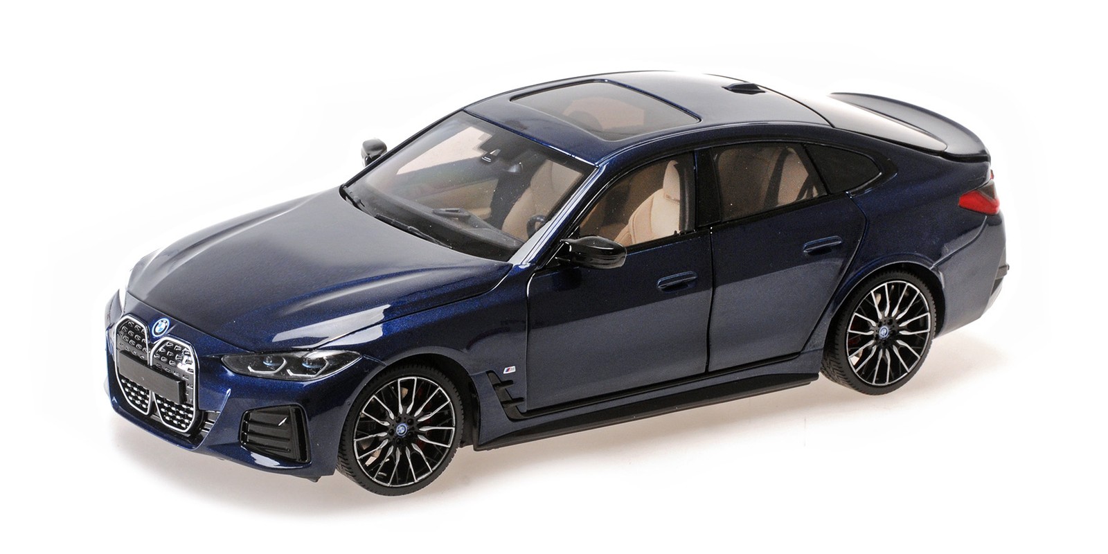 Minichamps 110023012 1:18 BMW i4 M50, Blue Metallic, 2022