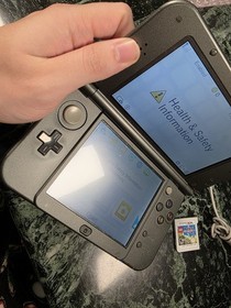 New Nintendo 3DS XL Console English US  Version TESTED Bundle *Has Wear* 