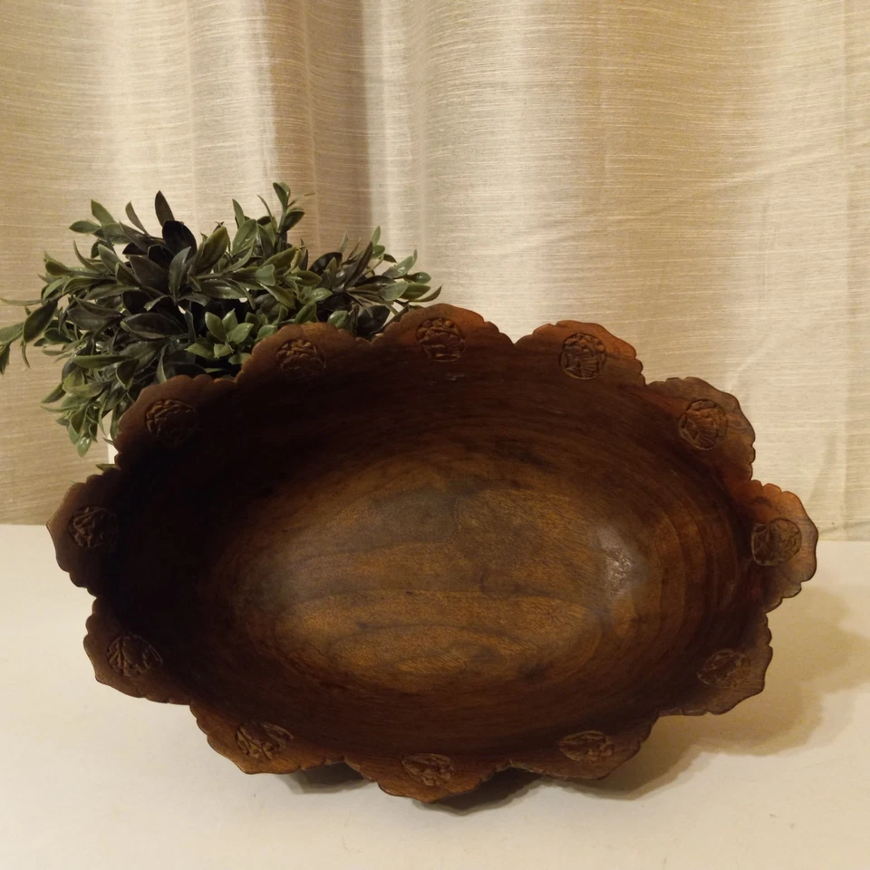 Early Handcarved Wooden Bowl Intricate Trim Carving Pattern Oval 11 in. *NICE  - Image 2 of 4