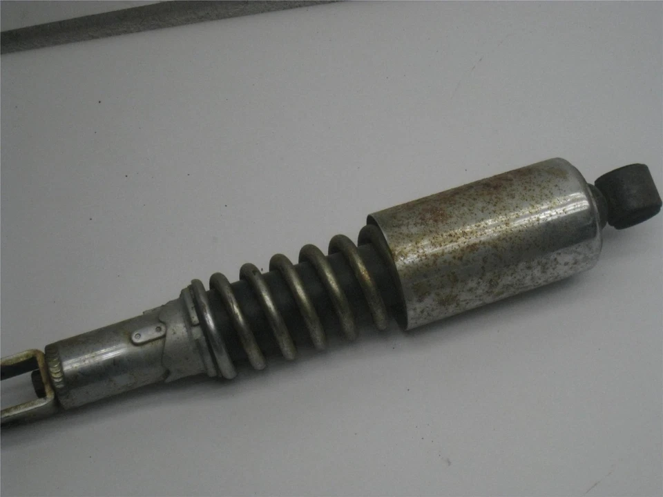 Honda Cl450 K2 Cl 450 Scrambler 1969 amortiguador trasero Foto 4 de 4