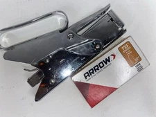 Arrow Fastener P22 Heavy Duty Plier Type Stapler with Some Staples