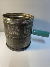 Vintage 5 Cup Duplex Flour Sifter, Green Wood Handle, Shaker Style Sifter