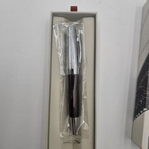 Faber-Castell E-Motion Chrome Wood Fountain Pen - Dark Brown Medium - Picture 3 of 7