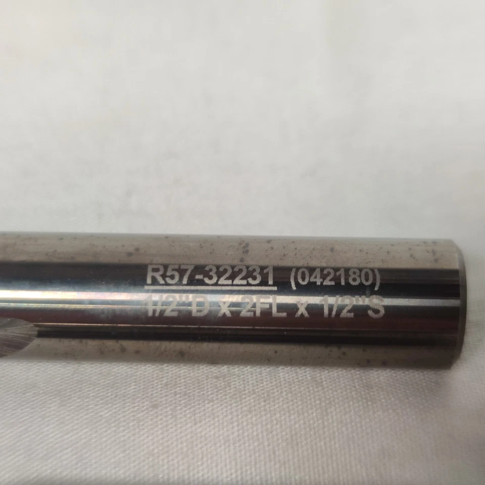 Lote de 2 Rectificado Profesional R57-32231 2 Flautas Espiral de Corte Abajo. Foto 2 de 4