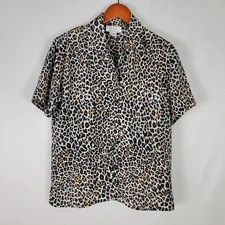 Voir Shirt Womens Medium Top Leopard Print Short Sleeve Collared Button Up