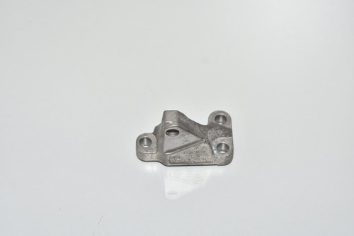 Fuel pump bracket