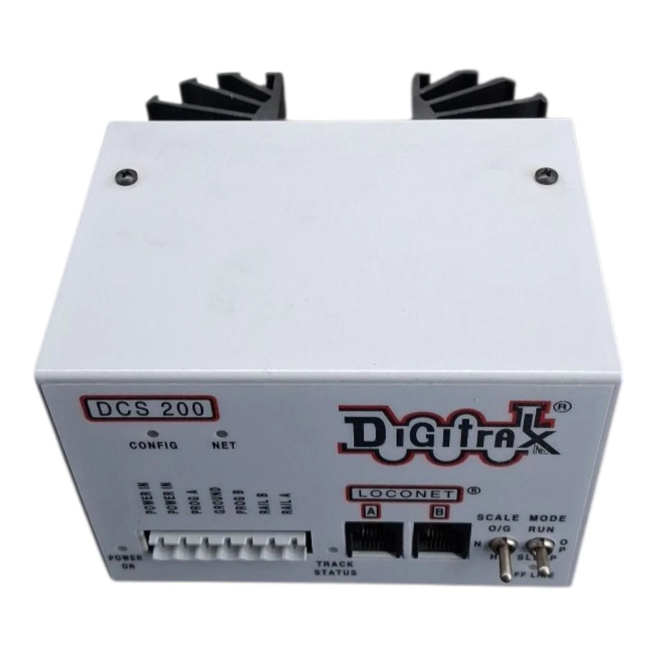 Digitrax DCS200 8 Amp DCC Command Station & Booster - Image 2 of 4