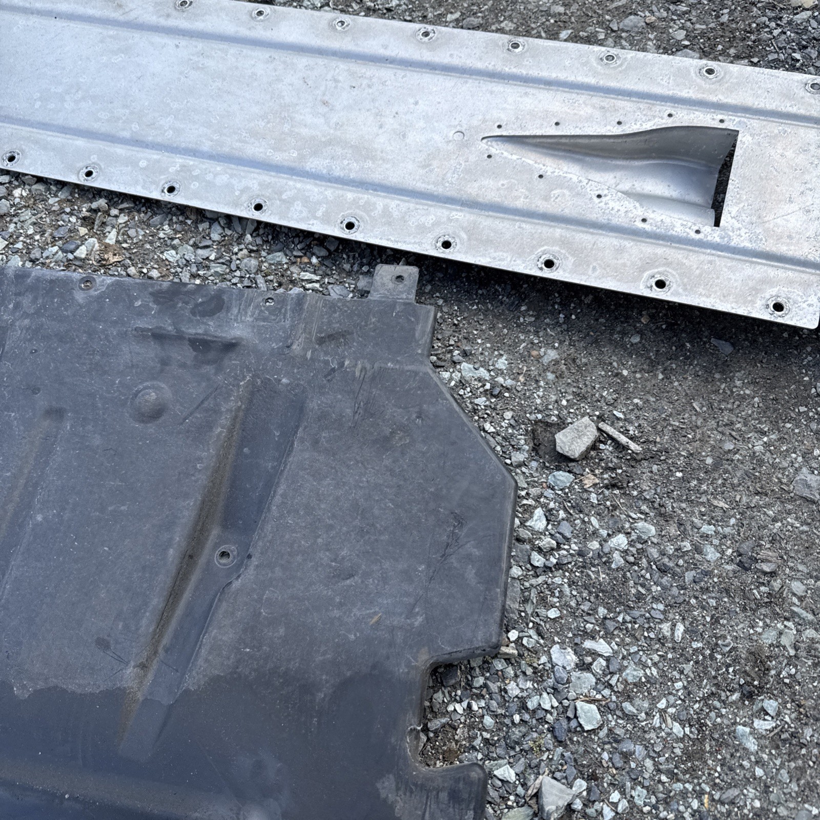 Underbody Cover Trim Skid Plate Panel Engine Shield Cover Audi R8 42 2008- 2015