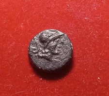 Thrace, Alopekonnesos Æ12. 300-250 BC. Head of Athena to right, grapes Very Rare
