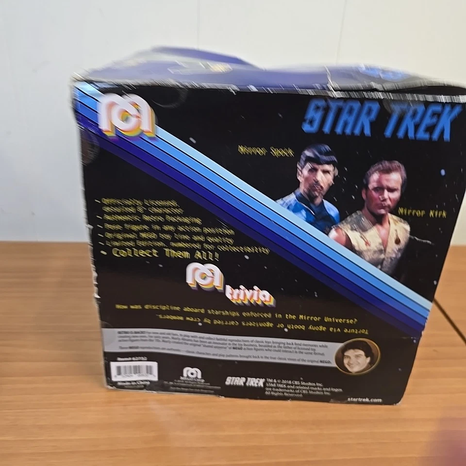 Espejo Espejo Star Trek MEGO 2 Pack Kirk & Spock CAJA TRIANGULAR Nueva Caja DMG Foto 4 de 4