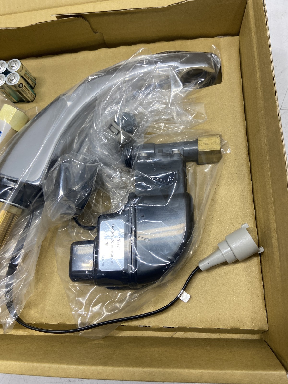 Zurn AquaSense Touchless Bathroom Faucet Z6913-XL Hands-Free Bathroom Faucet