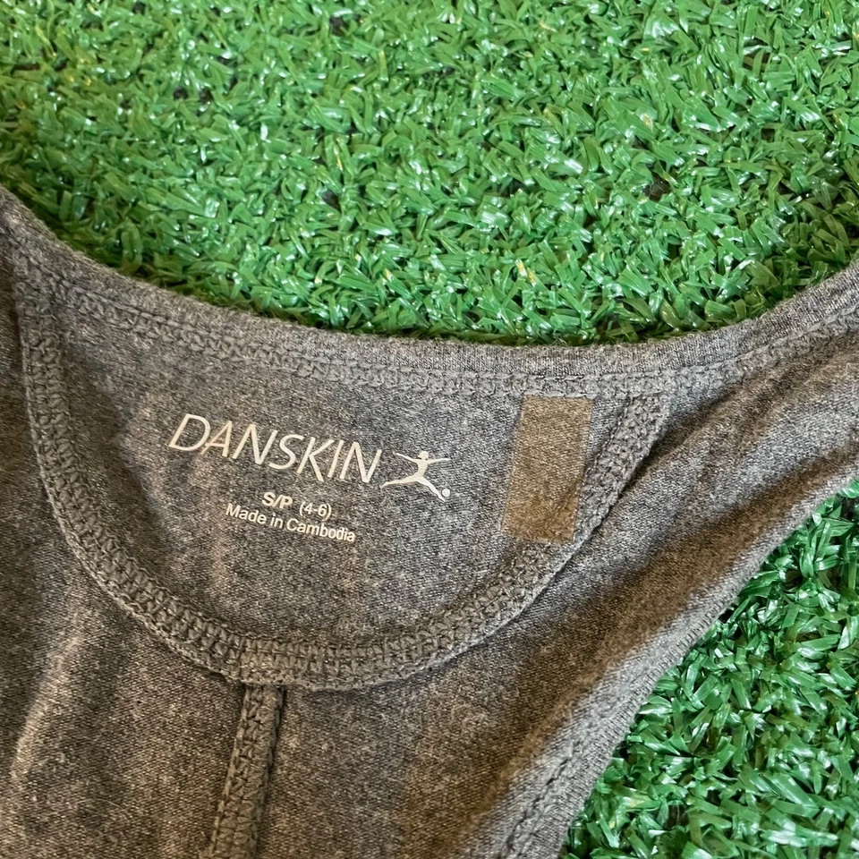 Camiseta sin mangas Danskin espalda deportiva entrenamiento gris sin mangas para mujer pequeña (4-6) Foto 2 de 4