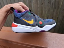 NEW! YOUTH NIKE TEAM  HUSTLE D11 MYSTIC  BASKETBALL SHOES  SZ 4.5Y  FQ7375-001