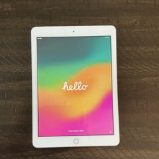 Apple iPad 9.7in 32GB Wi  Fi  4G Tablet - Silver/White Used 