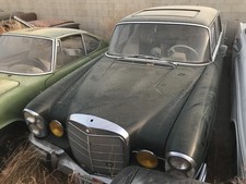 1967 Mercedes-Benz 200-Series 