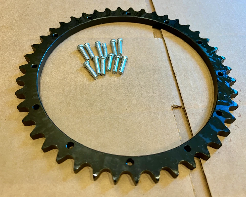 Piñón de rueda trasera Indian Chief 74161 con remaches 43 dientes 1934-1953 #573 Foto 4 de 4