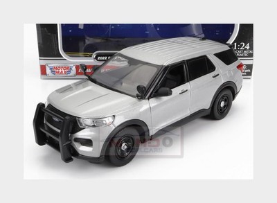 1:24 MOTORMAX Ford Utility Polizei Abfangjäger mit Druckstoßstange 2022 MTM76990S MO