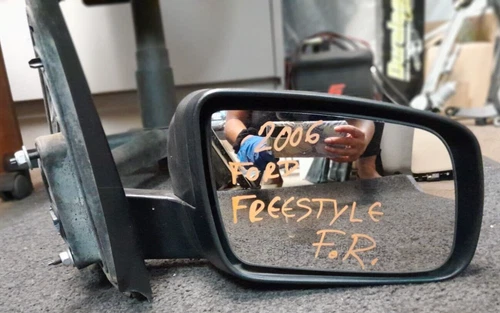 2006 FORD FREESTYLE FRONT RIGHT PASSENGER SIDE DOOR MIRROR OEM