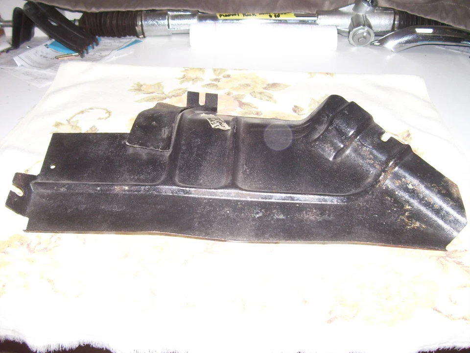 Ford Thunderbird 1963 protector contra salpicaduras para alternador Foto 4 de 4