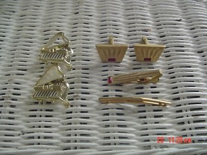 Vintage Goldtone Cufflink Tie Bar Set Red Stone, Swank Tie Bar, Piano Pins