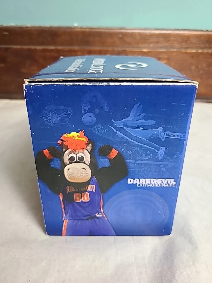 Detroit Pistons Hooper La Mascota #00 Figura Rara 50 Temporadas NBA 1957-2007  Foto 3 de 4