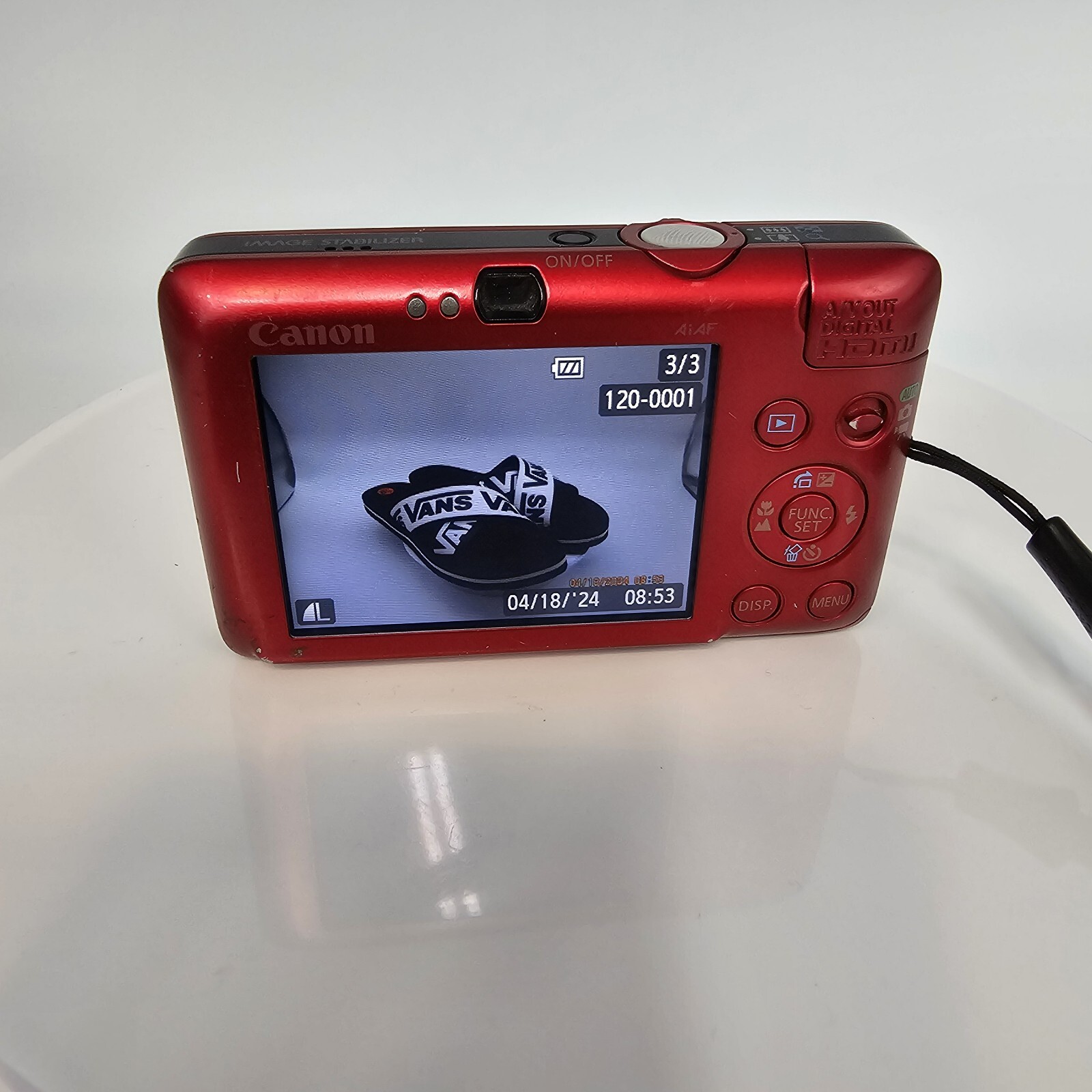 Canon PowerShot SD780 IS 12.1MP Digital ELPH Camera Includes 2