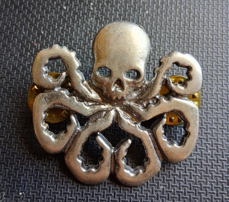 Captain America 1st Avenger Skull  Octopus, Silver Toned Metal Lapel Pin
