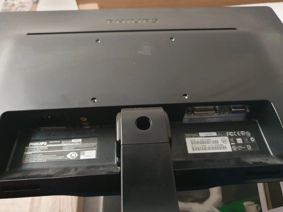 LCD Monitor PHILIPS  - Bild 2 von 2