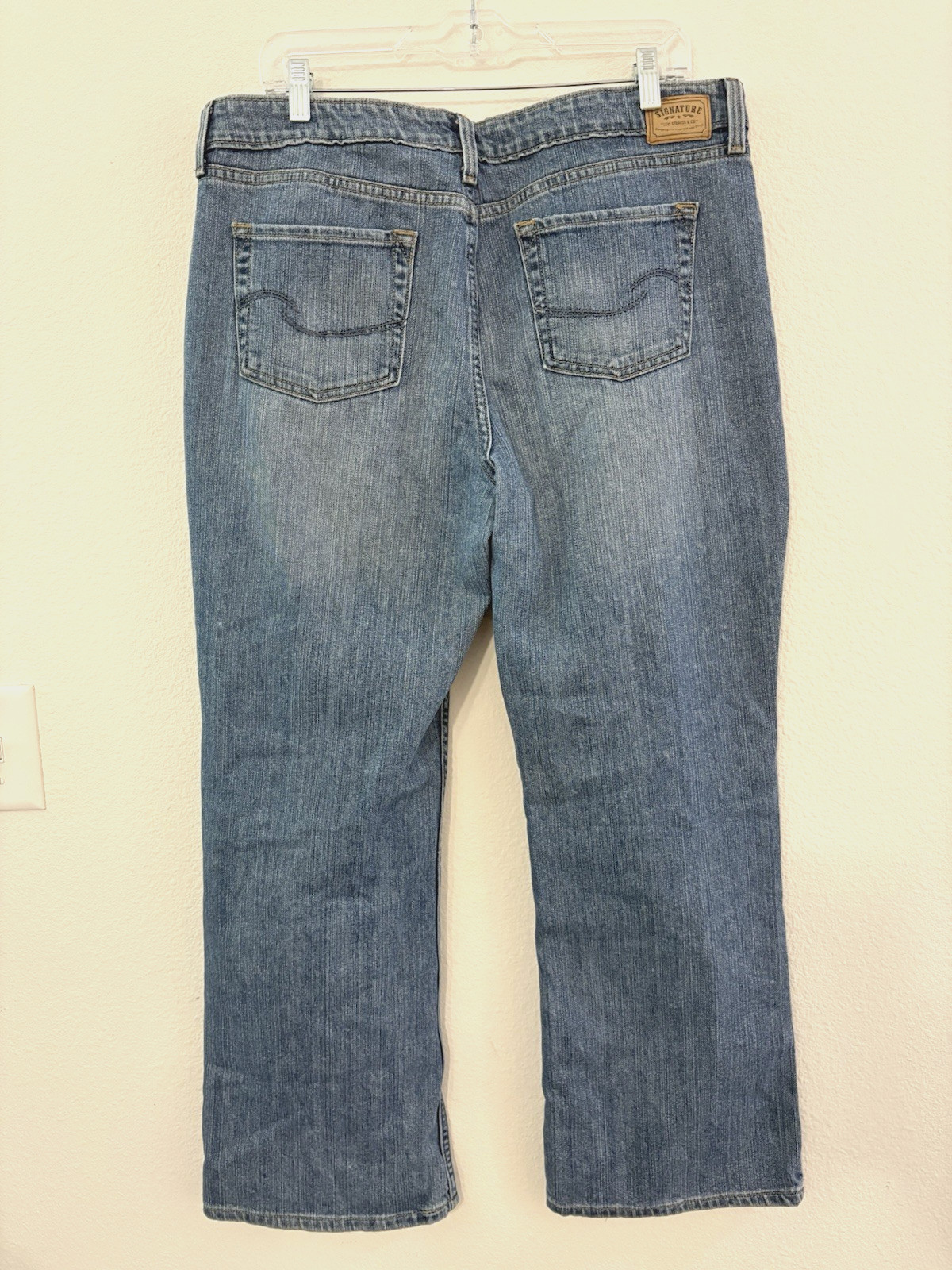 Signature by Levi's Strauss Womens Jeans Mid Rise Bootcut Sz 16 Short image 2