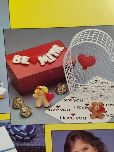 Animals Heart Felt Friends & Critters Pattern Leaflet 1056 Leisure Arts Holiday - Picture 11 of 13