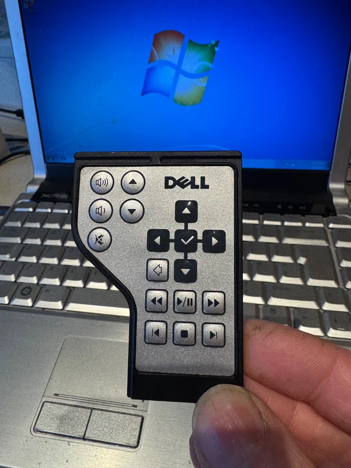 Dell XPS M1330 Intel 2.4ghz 4gb ram - Image 2 of 4