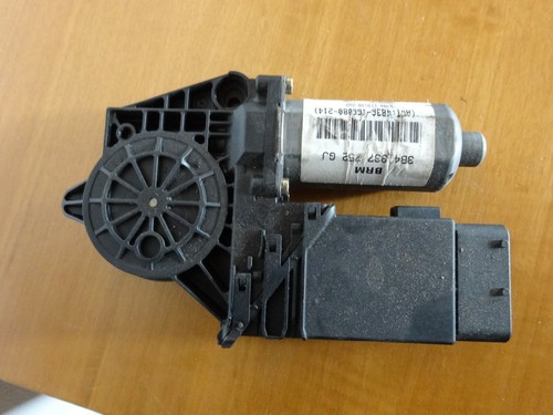 VW Passat 3B Fensterhebermotor Fensterheber Motor Vorne Rechts 3B4837752GJ