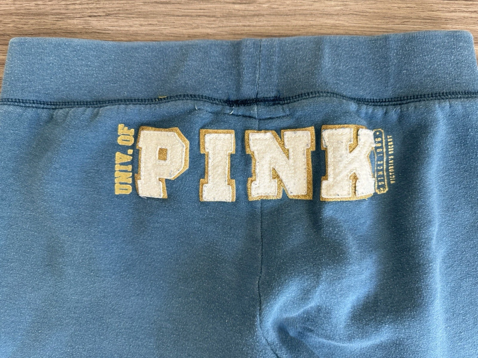 victoria-secret-vs y2k gold cream patch logo back sweatpants