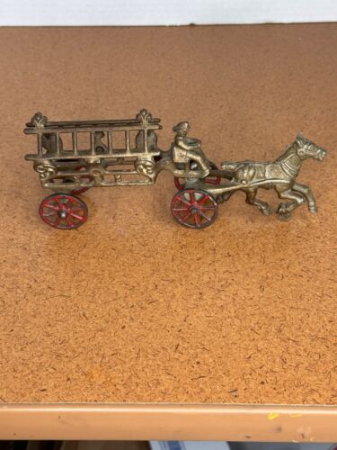 Cast Iron Jones & Bixler Hook & Ladder Fire Wagon (very hard to find) - Picture 3 of 7