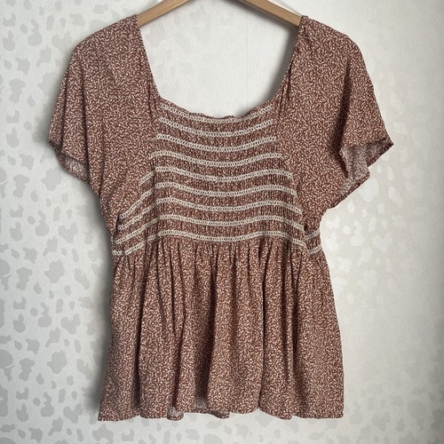 SO Smocked Babydoll Top Flutter Sleeve Juniors Size Large, Orange And Cream - Picture 7 of 10