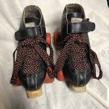 VINTAGE PACER FORMULA II ROLLER SKATE