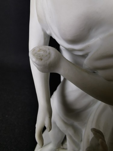 Stile SEVRES Statuetta in bisquit donna e bambino con conchiglie - H. 22 cm - Foto 2 di 9