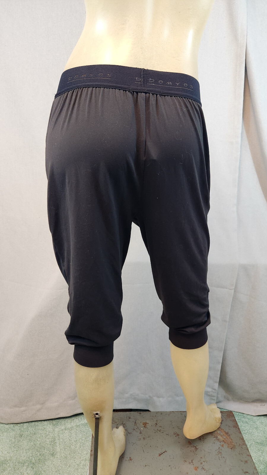 Domyos Oxylane SMALL Solid Black Performance Capr… - image 4