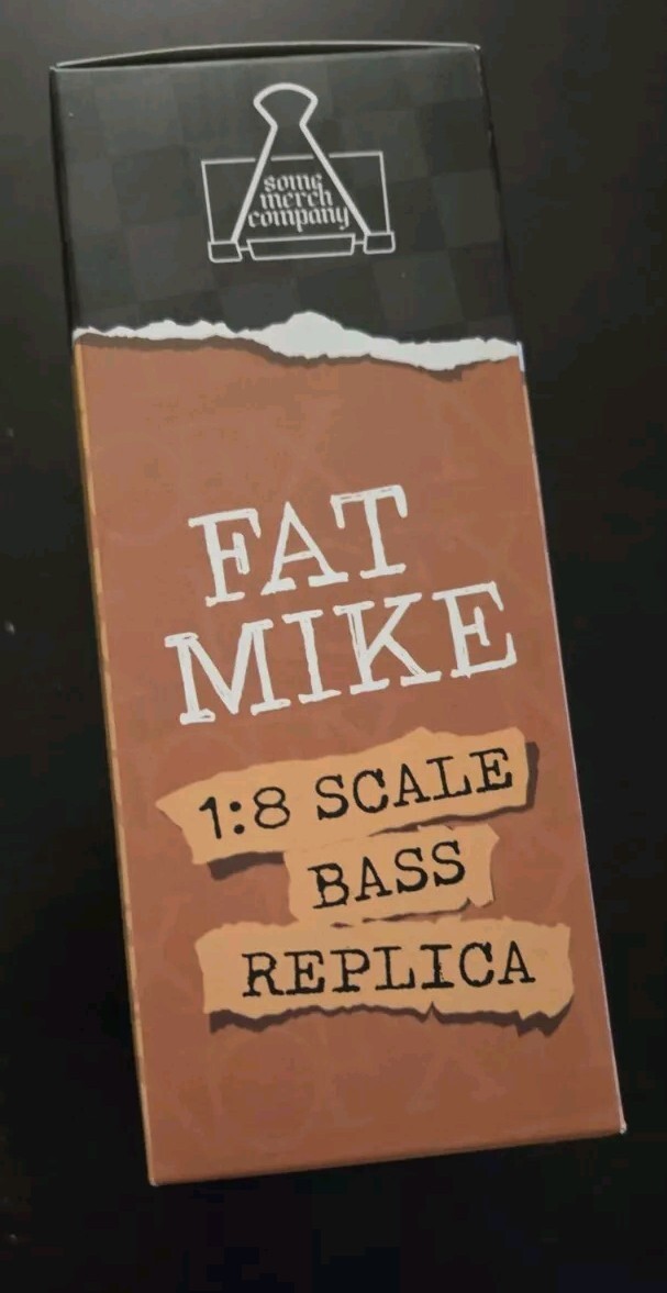 【新品・未開封】NOFX Fat Mike レプリカ ベース フィギュア 2024 New NOFX Fat Mike 1:8 Scale Bass Replica Final Shows