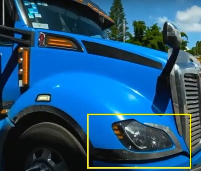 KENWORTH T680 HEADLIGHT STAINLESS STEEL TRIM BEZEL PAIR SET