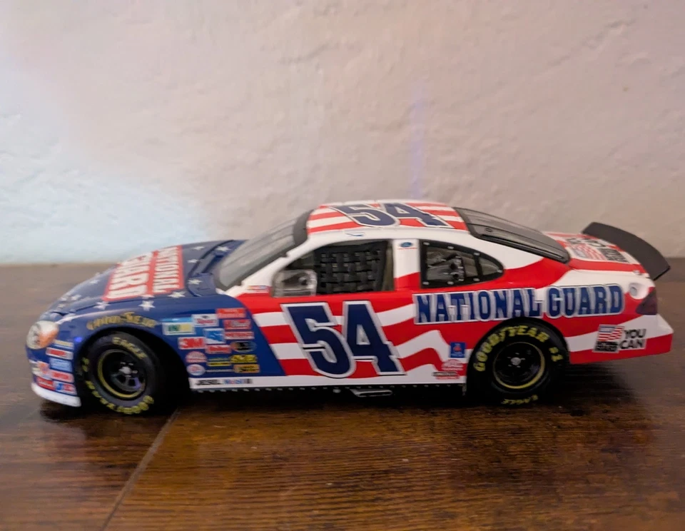 Todd Bodine #54 Guardia Nacional 2003 Taurus 1:24 Nascar Action Diecast Model Foto 2 de 4