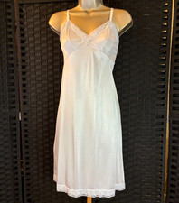 Silky VASSARETTE FULL SLIP Pearl GRAY Size 38 Stretch NYLON Lace Office Siren