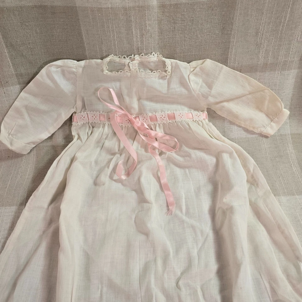 Vestido de bautizo vintage para bebé recién nacida ~ cinta rosa ~ encaje Foto 2 de 4