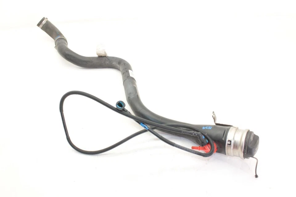 2012 BMW M3 4.0L Fuel Filler Neck Assembly 7188074 Foto 2 de 4